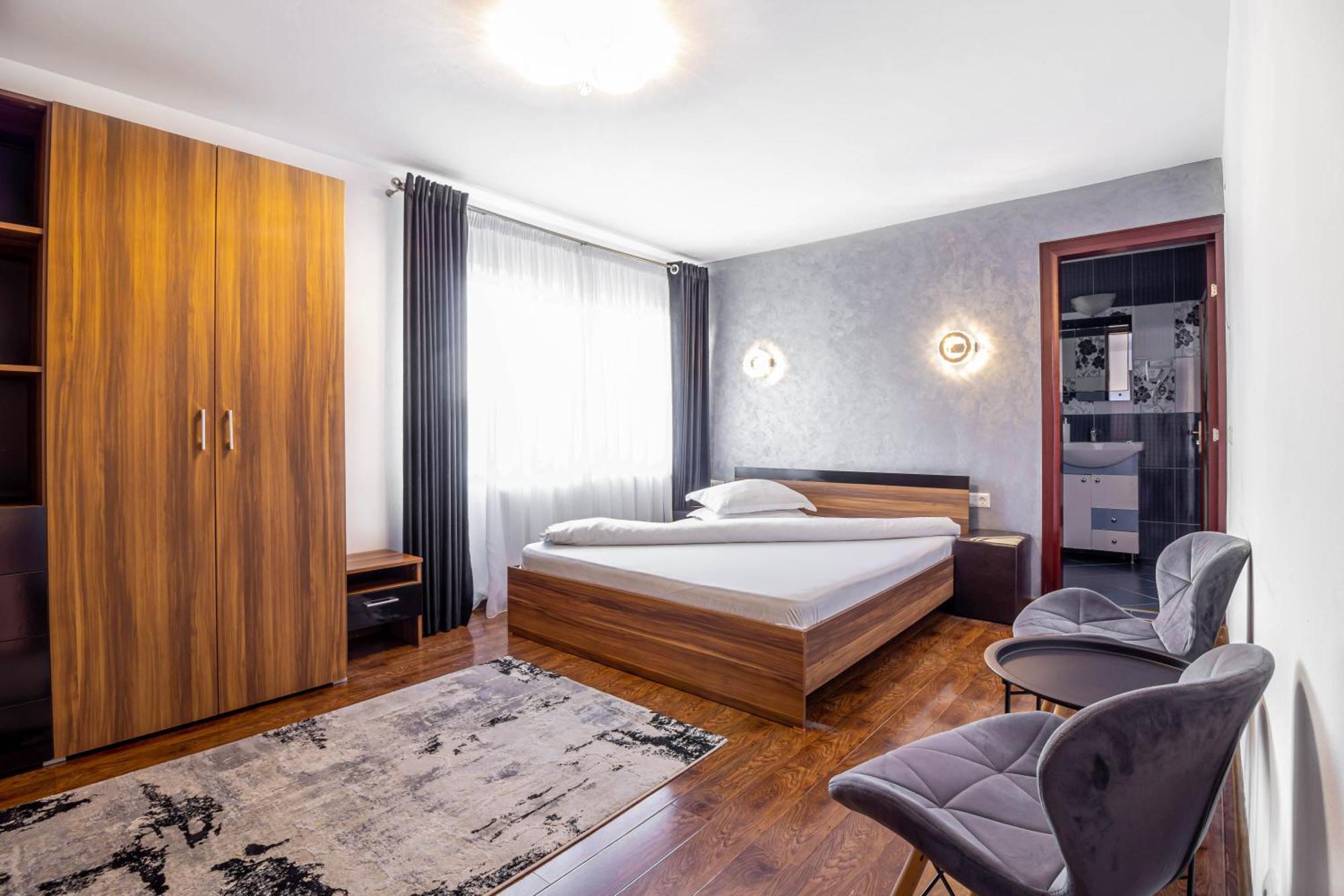 Pensiunea Mihaela-Transalpina Novaci-Străini Room photo