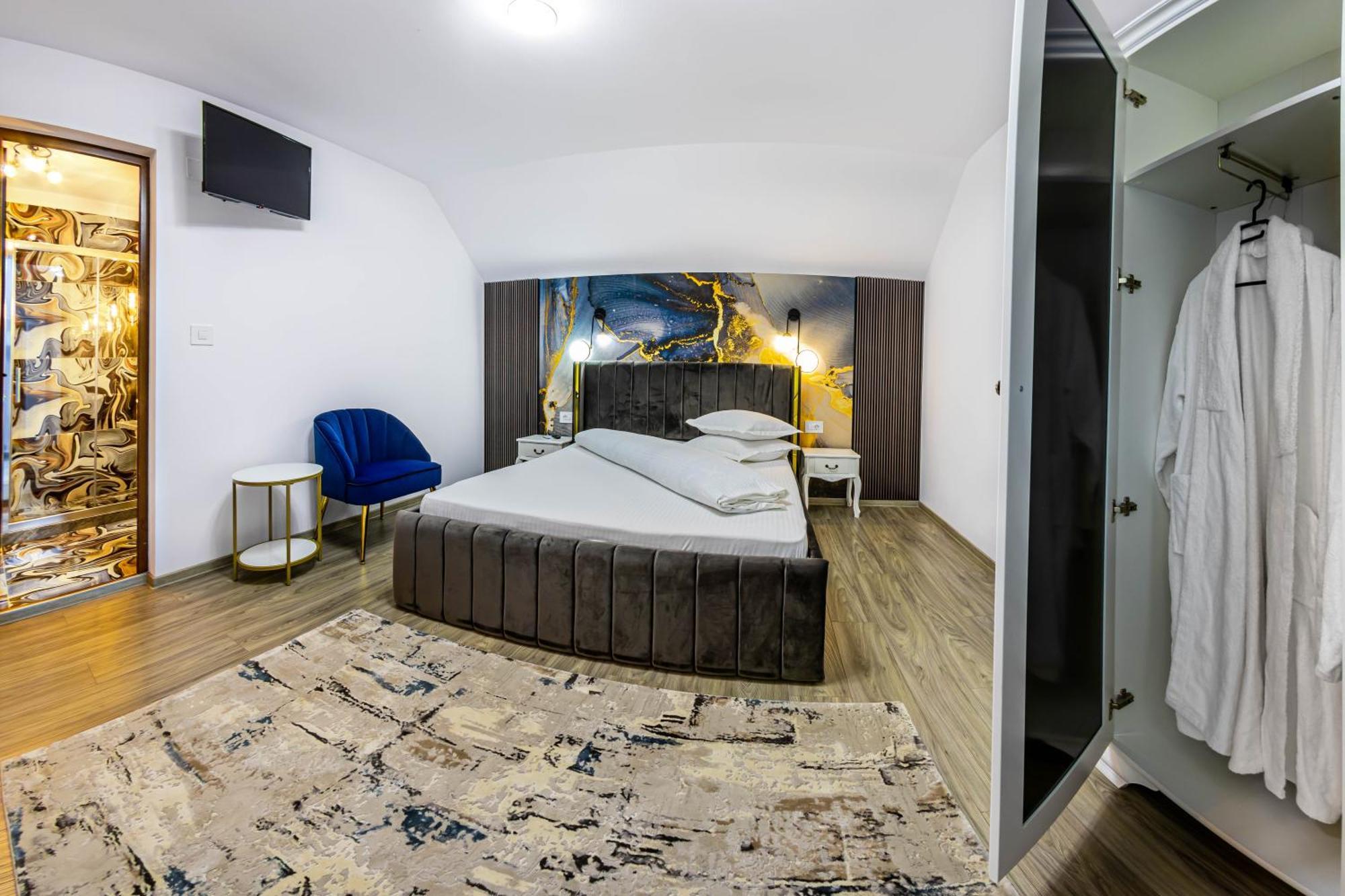 Pensiunea Mihaela-Transalpina Novaci-Străini Room photo